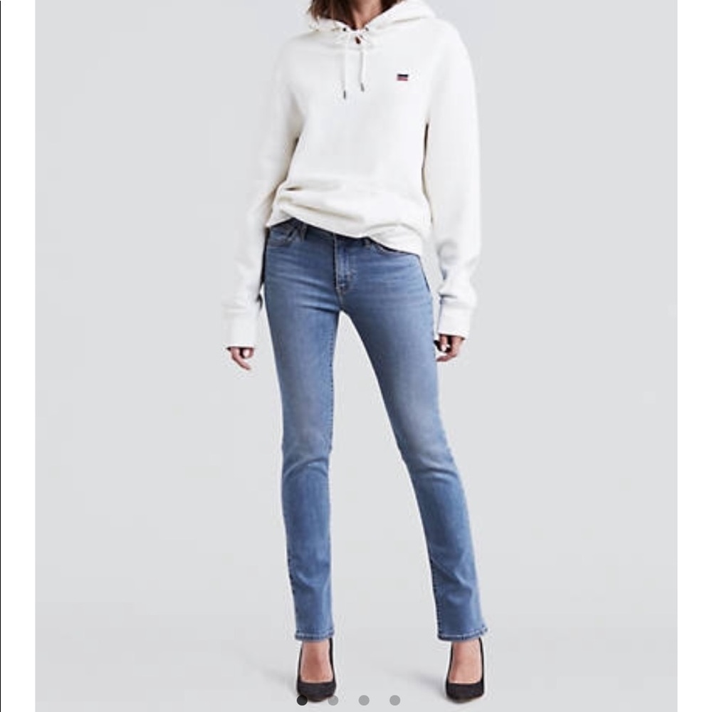 BNWOT Stretchy Levi’s
